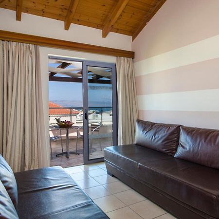 Isida Hotel Agia Marina Ngoại thất bức ảnh