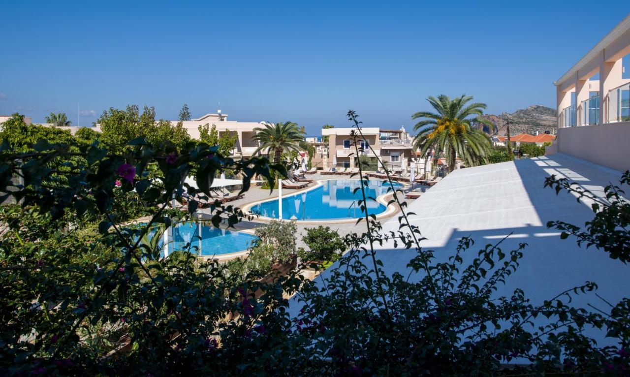 Isida Hotel Agia Marina Ngoại thất bức ảnh