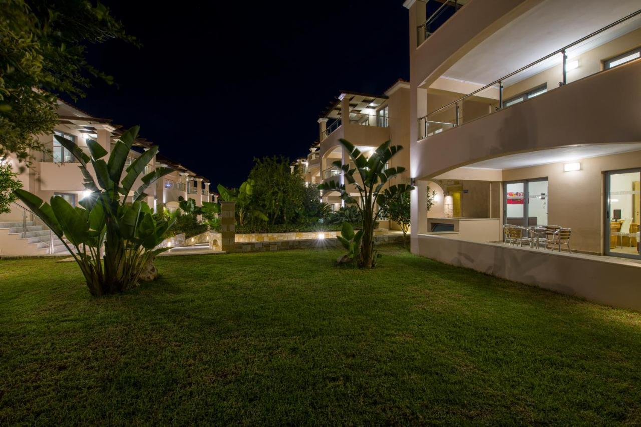 Isida Hotel Agia Marina Ngoại thất bức ảnh