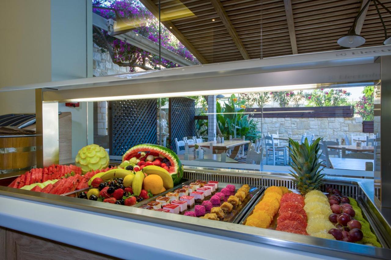 Isida Hotel Agia Marina Ngoại thất bức ảnh